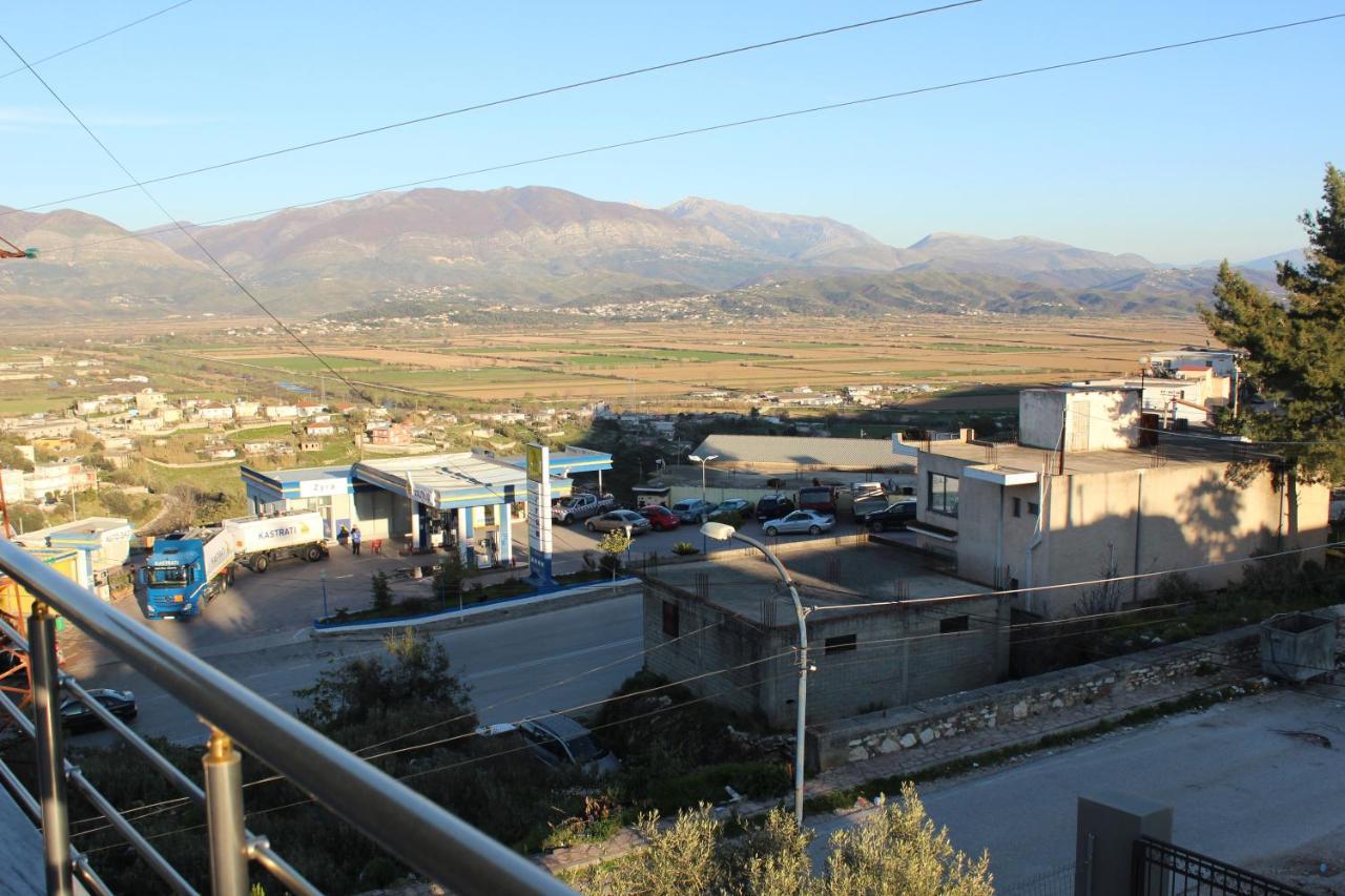 Leva'S Apartments Sarande Exterior photo